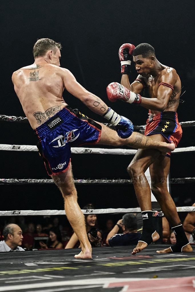 Personal kickboks training